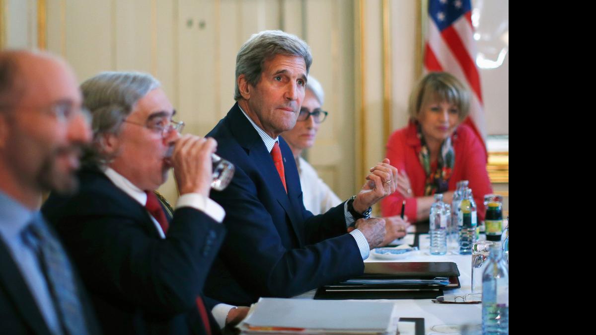 
El secretario de Estado estadounidense John Kerry aseguró el viernes que todas las partes hacen un “auténtico esfuerzo” para tratar de lograr un acuerdo sobre el programa nuclear iraní
