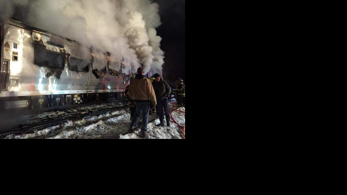 
El Metro-North Railroad tras el accidente el martes contra un vehículo en Valhalla, Nueva York.


