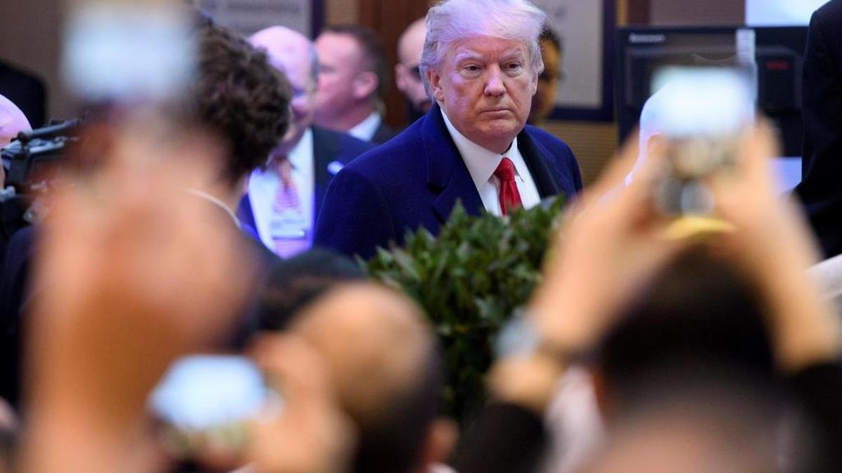 El presidente de EE.UU., Donald J. Trump, en el Centro de Congresos durante la última jornada de celebración del 48º Foro Económico Mundial de Davos (Suiza) hoy, 26 de enero de 2018.