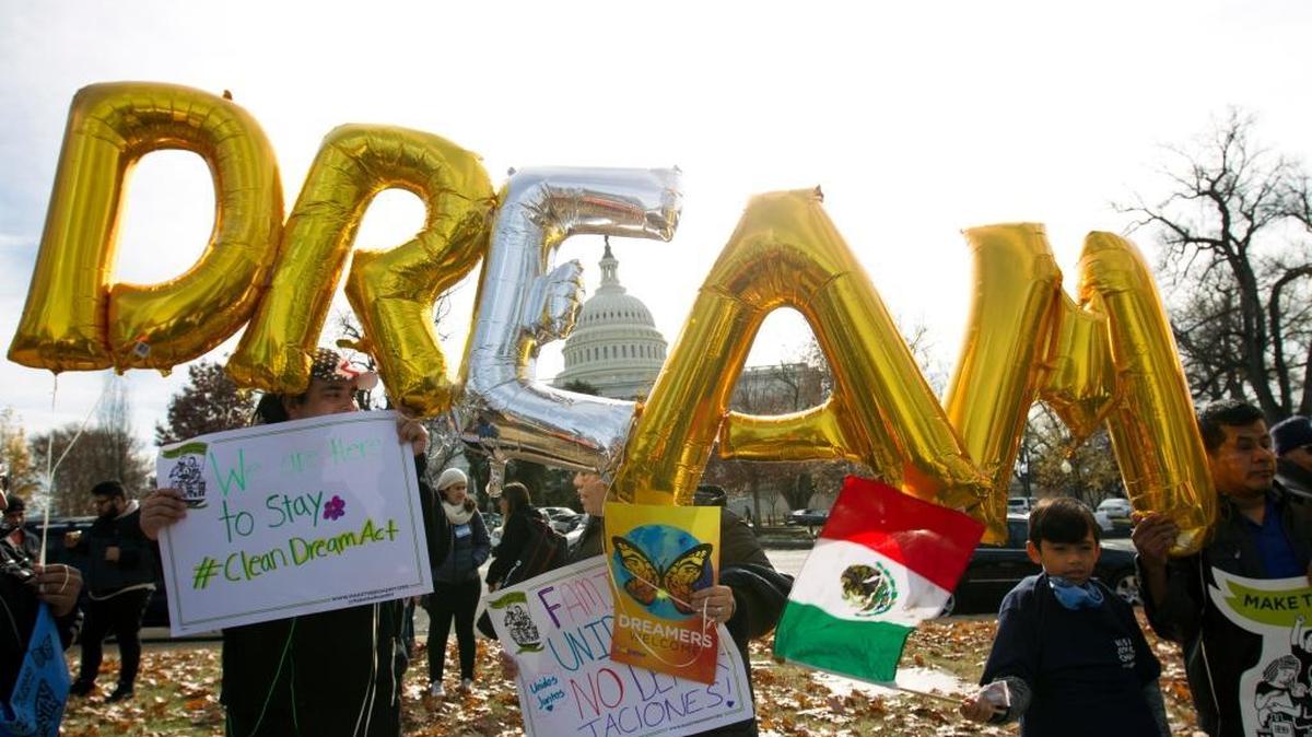Una manifestación de ‘Dreamers” a favor de DACA y TPS, cerca de Washington.