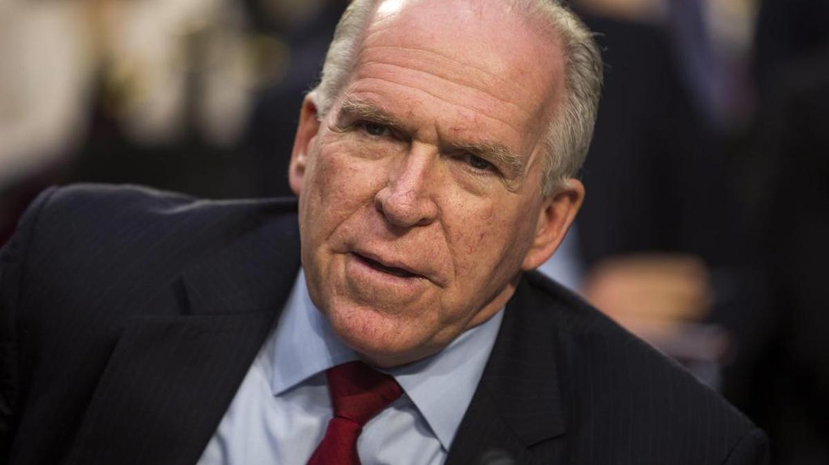 Fotografía de archivo fechada el 16 de junio de 2016 que muestra al director de la CIA, John Brennan, mientras testifica ante un Comité de Inteligencia del Senado en Washington, Estados Unidos.