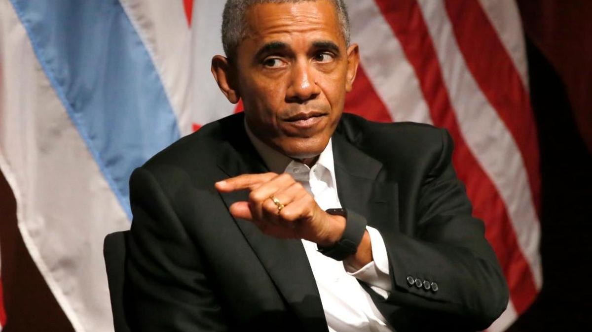 El ex presidente Barack Obama habla en University of Chicago en Chicago, en abril.