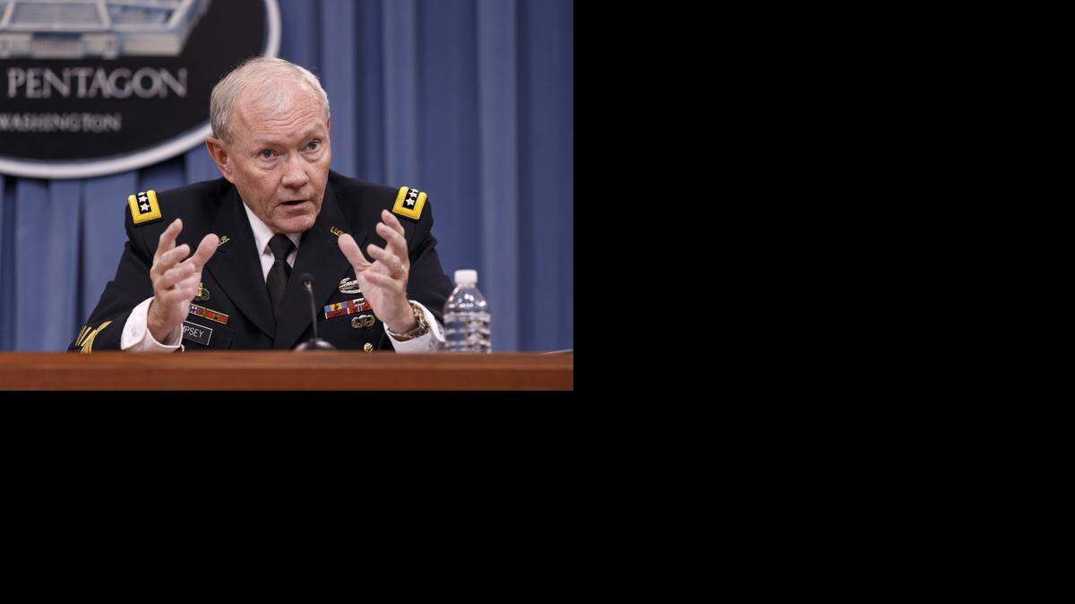 
El militar estadounidense de mayor rango, general Martin Dempsey, acompañado por el General Lloyd Austin, “organizarán una reunión de más de 20 jefes de Defensa extranjeros la semana próxima en Washington DC 
