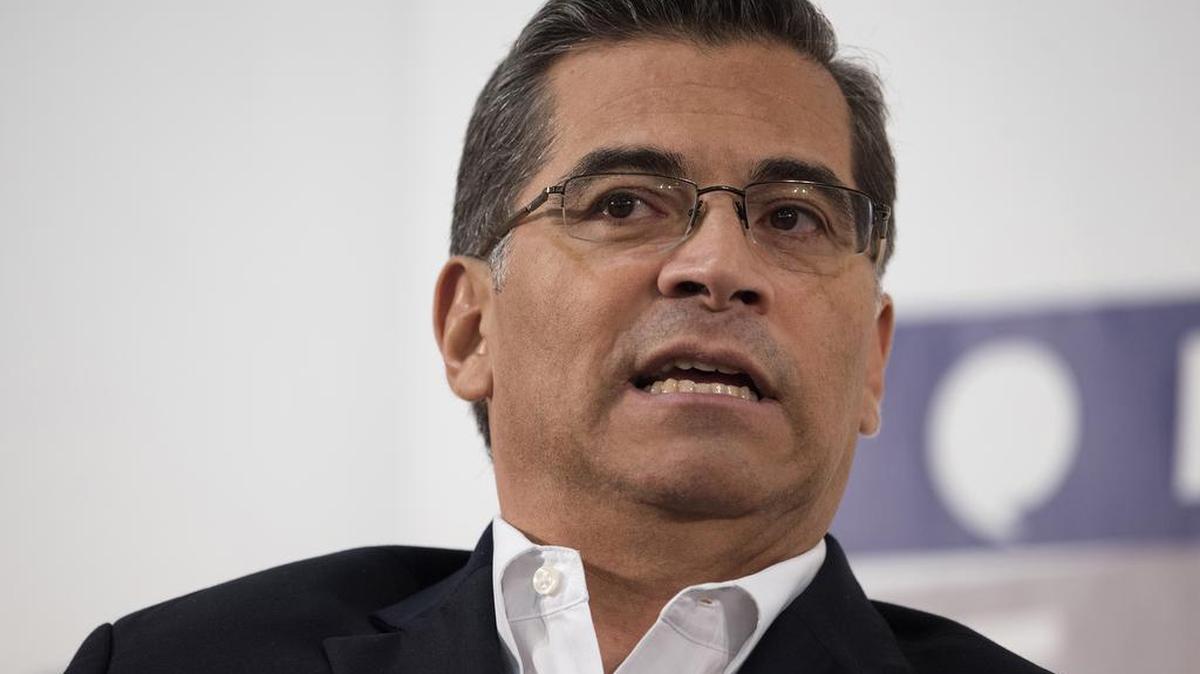 El fiscal californiano, Xavier Becerra, dijo en rueda de prensa que la acción presidencial anunciada este jueves es un “sabotaje, simple y llanamente” a la actual ley de salud de Estados Unidos.