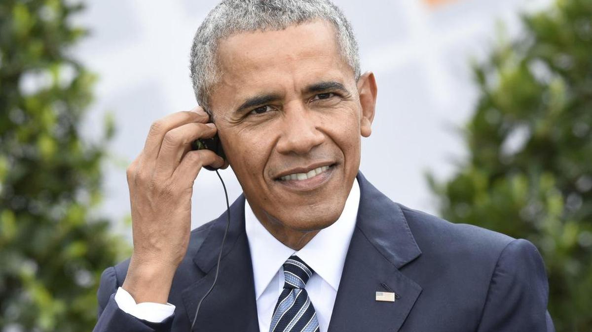 El ex presidente de Estados Unidos Barack Obama participa en la mesa redonda "estar involucrado en la democracia: tomar responsabilidad local y globalmente" durante el Congreso de la Iglesia Evangélica celebrado en Berlín (Alemania) el 25 de mayo de 2017.