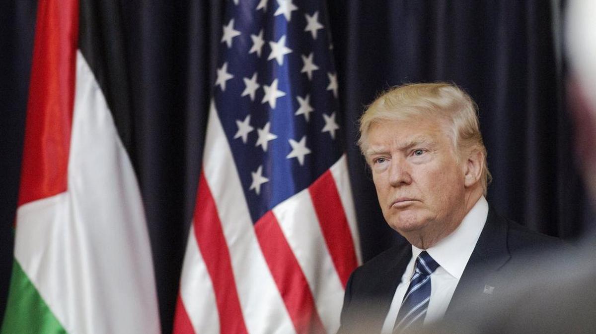 El presidente estadounidense, Donald Trump, ofrece una rueda de prensa junto a su homólogo palestino, Mahmud Abás, en el Palacio Presidencial en la localidad cisjordana de Belén (Palestina) el 23 de mayo de 2017.
