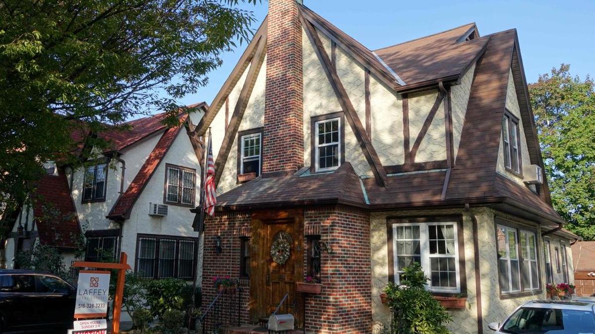 Foto de archivo del 10 de octubre de 2016: La primera casa de presidente electo de EEUU Donald Trump en Nueva York.
