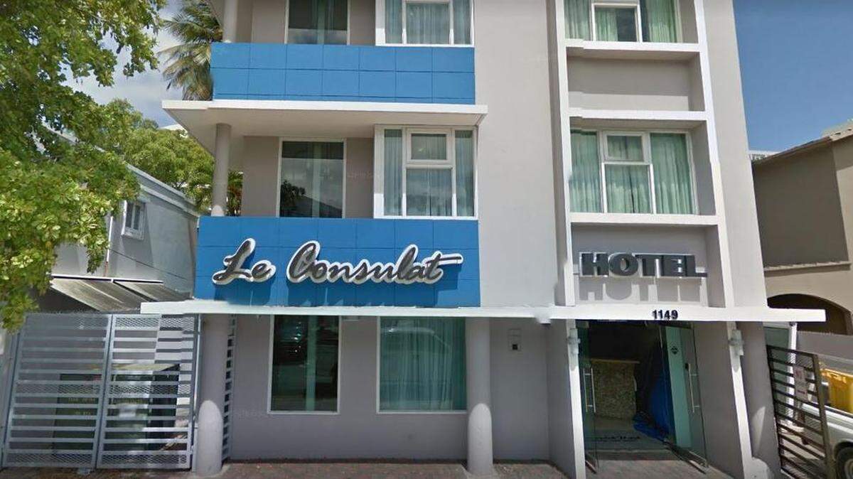 Fachada del hotel Le Consulat, en San Juan, Puerto Rico.