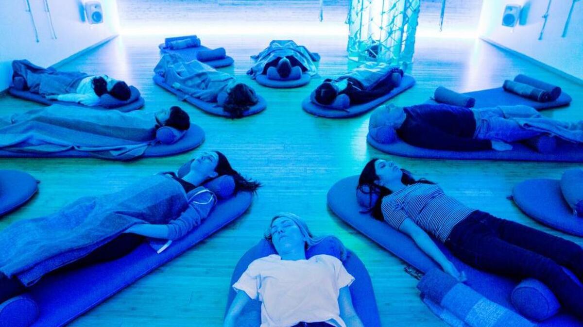 Una “clase de descanso profundo" en Inscape, un espacio de meditación en Chelsea, Manhattan