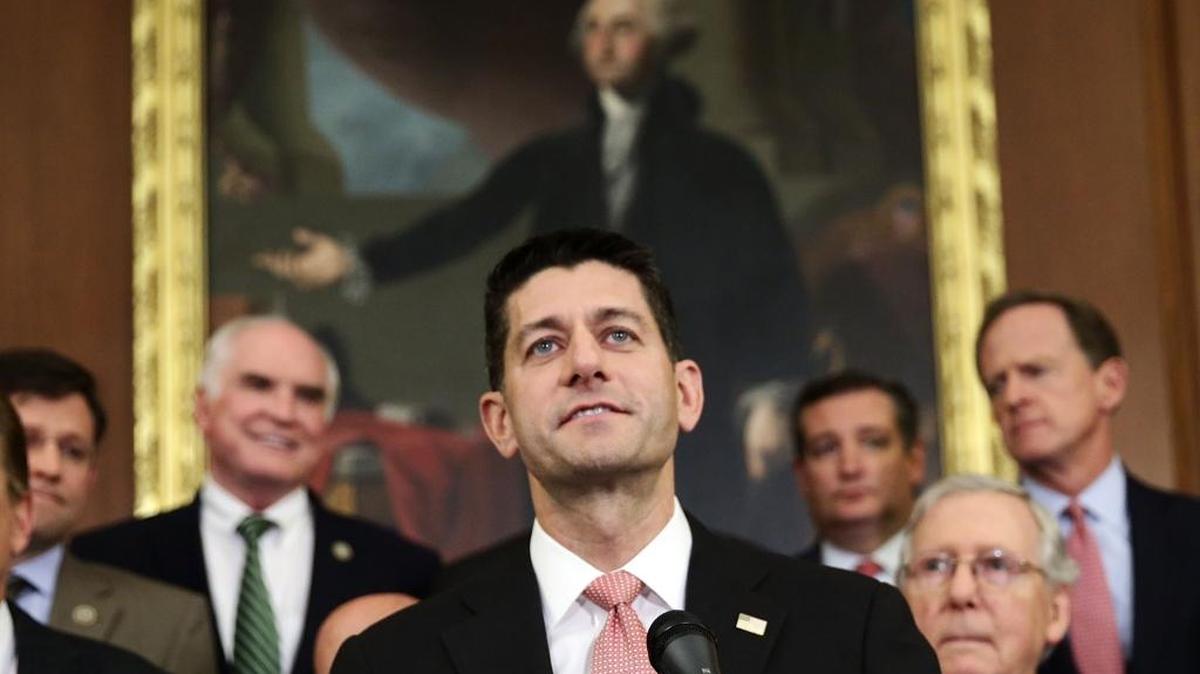 El presidente de la Cámara de Representantes, Paul Ryan, habla en un conferencia de prensa sobre la reforma fiscal, el 27 de spetiembre en el Capitolio en Washington, DC.