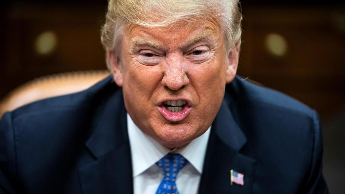 El presidente estadounidense, Donald J. Trump, participa en una mesa redonda sobre la ley para la intensificación de la revisión del riesgo de inversión extranjera en la Sala Roosevelt en la Casa Blanca en Washington DC (Estados Unidos) el 23 de agosto de 2018.