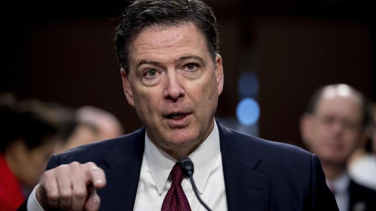 En esta foto de archivo del 8 de junio de 2017, el ex director del FBI James Comey habla durante una audiencia del Comité de Inteligencia del Senado en Capitol Hill, en Washington.