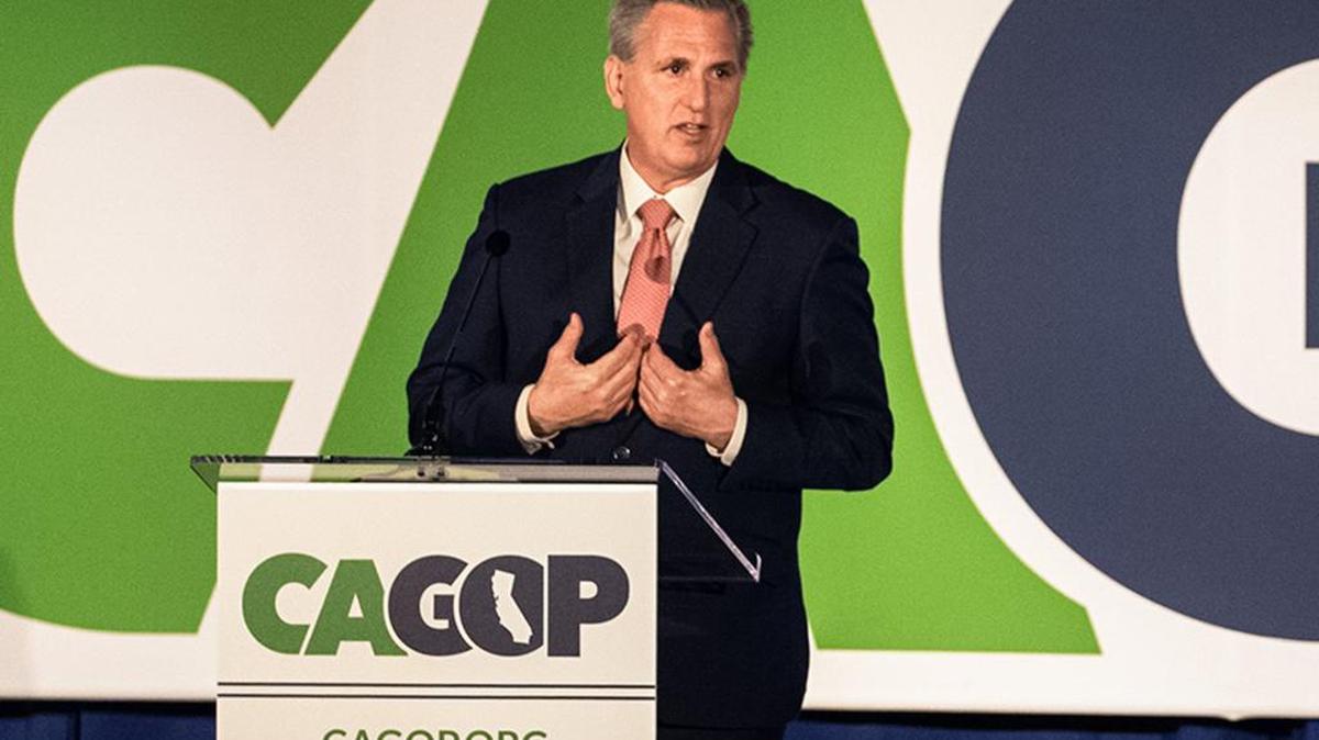 El entonces líder de la minoría de la Cámara de Representantes, Kevin McCarthy, pronuncia un discurso en California, el 23 de abril del 2022.