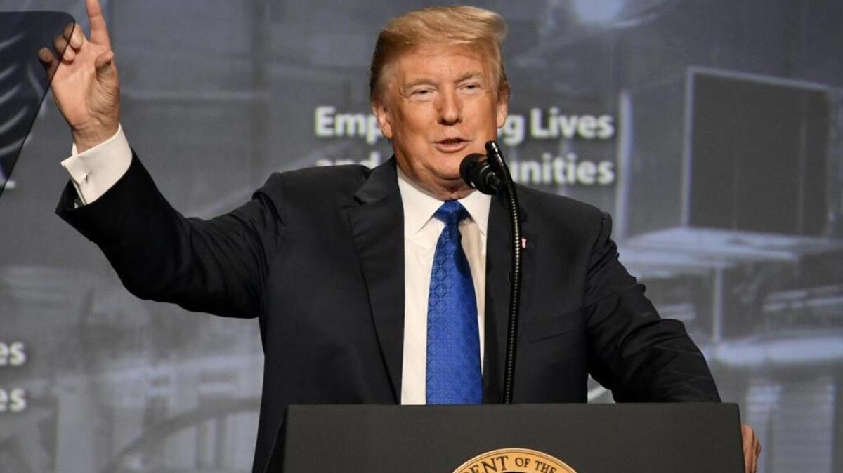 El presidente estadounidense, Donald Trump, pronuncia un discurso el martes 2 de octubre de 2018, durante la Convención Nacional de Contratistas Eléctricos, en Filadelfia, Pensilvania.