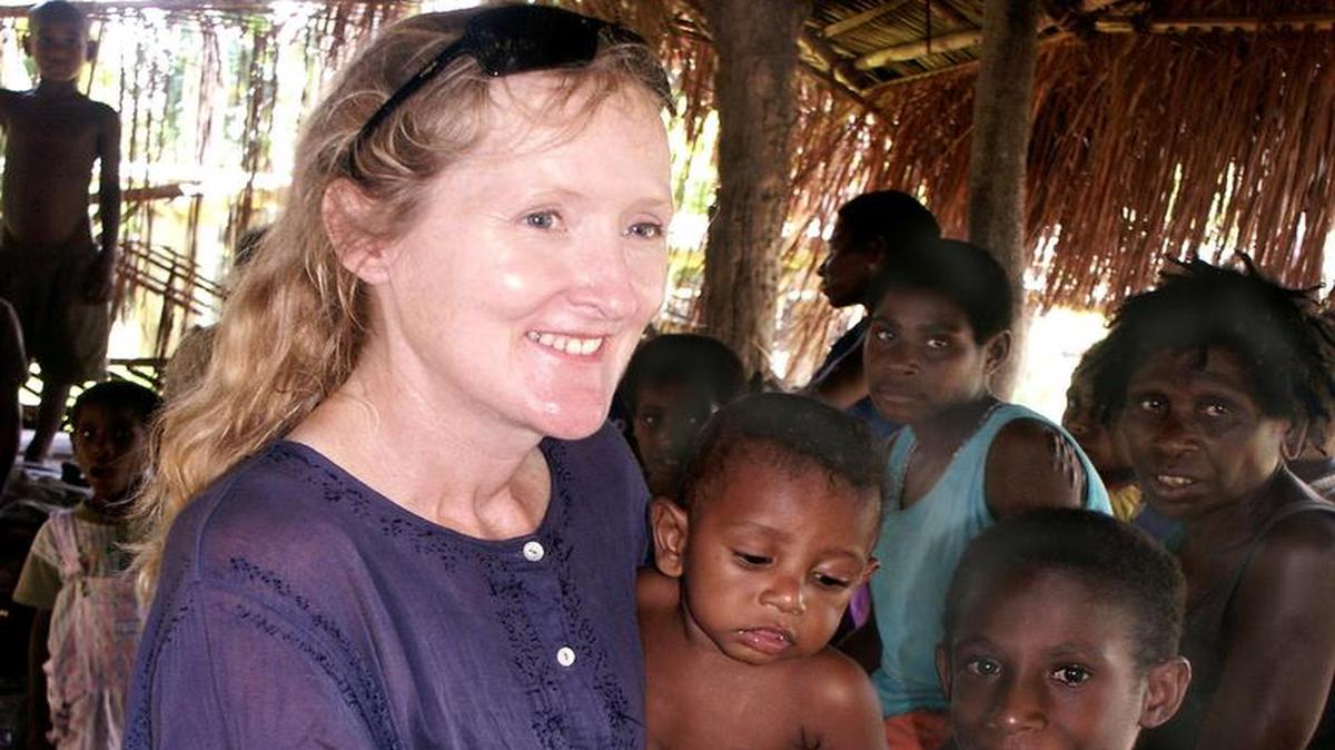 
La prestigiosa antropóloga Nancy Sullivan pasó 24 años haciendo investigaciones en Papúa, Nueva Guinea. 

