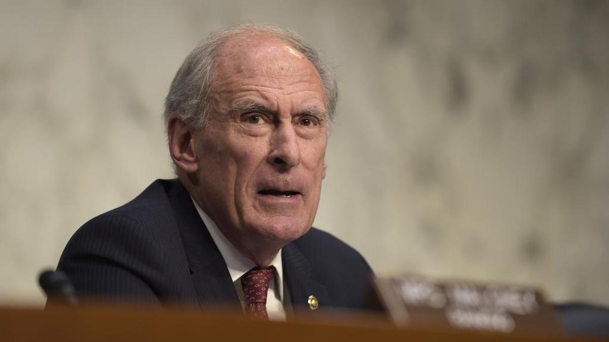El ex senador de Indiana, Dan Coats.