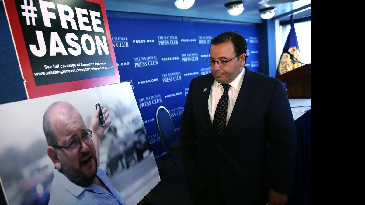 
El hermano de Jason, Ali Rezaian, explicó, el miércoles en una rueda en el Club Nacional de Prensa de Washington que “no hay razón por la Jason deb estar detenido un día más.
