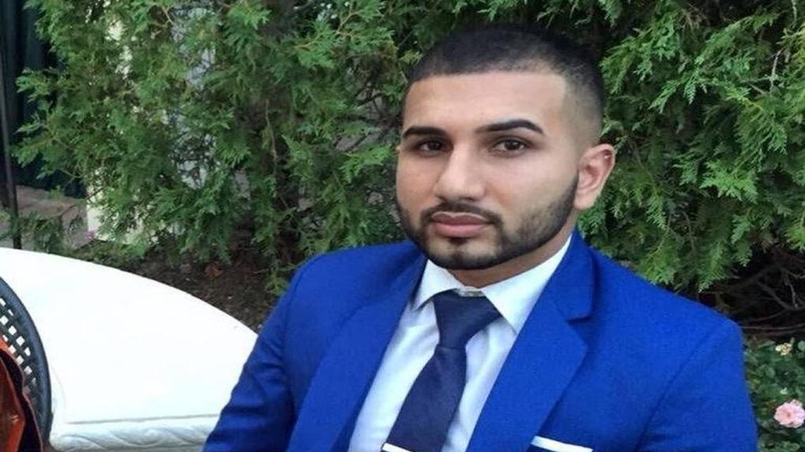 Harminder Saini, de 23 años, se enlistó en el ejército de EEUU en febrero del 2016, pero su entrenamiento básico demora en comenzar por verificaciones de seguridad.