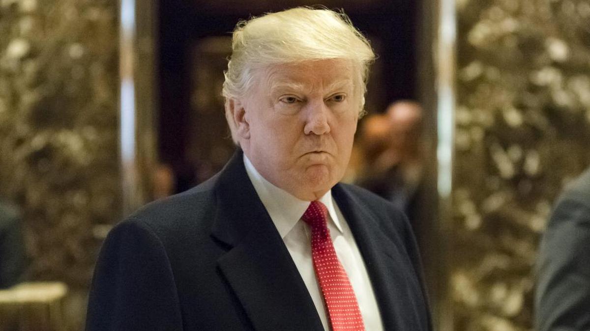 El presidente electo de EEUU, Donald Trump, se dirige a los medios en la Trump Tower de Nueva york, Estados Unidos, el 6 de diciembre de 2016.