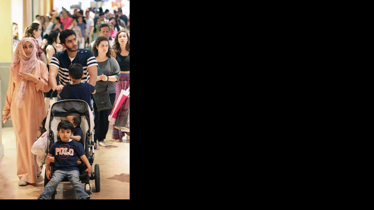 
Florida sumo casi 300,000 nuevos residentes entre 2013 y 2014. Nueva York, en cambio, sólo agregó 51,000 nuevos pobladores en el mismo período. 
