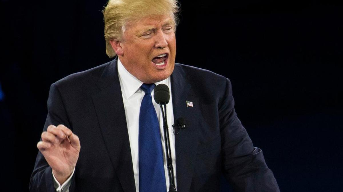 Trump trató de aclarar su postura en política exterior con un discurso que lo perfila como un aislacionista decidido a limitar la presencia de EEUU en el mundo.