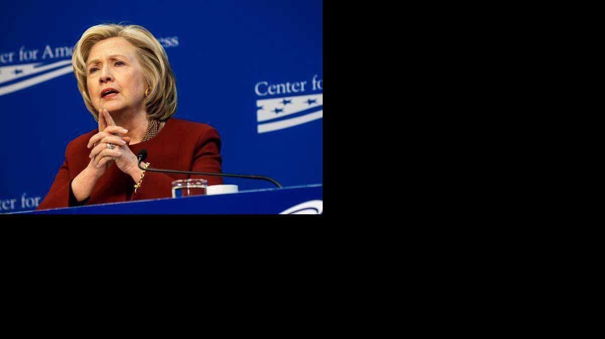 
Hillary Clinton admitió que usó una única dirección —hdr22@clintonemail.com—, administrada por un servidor privado.


