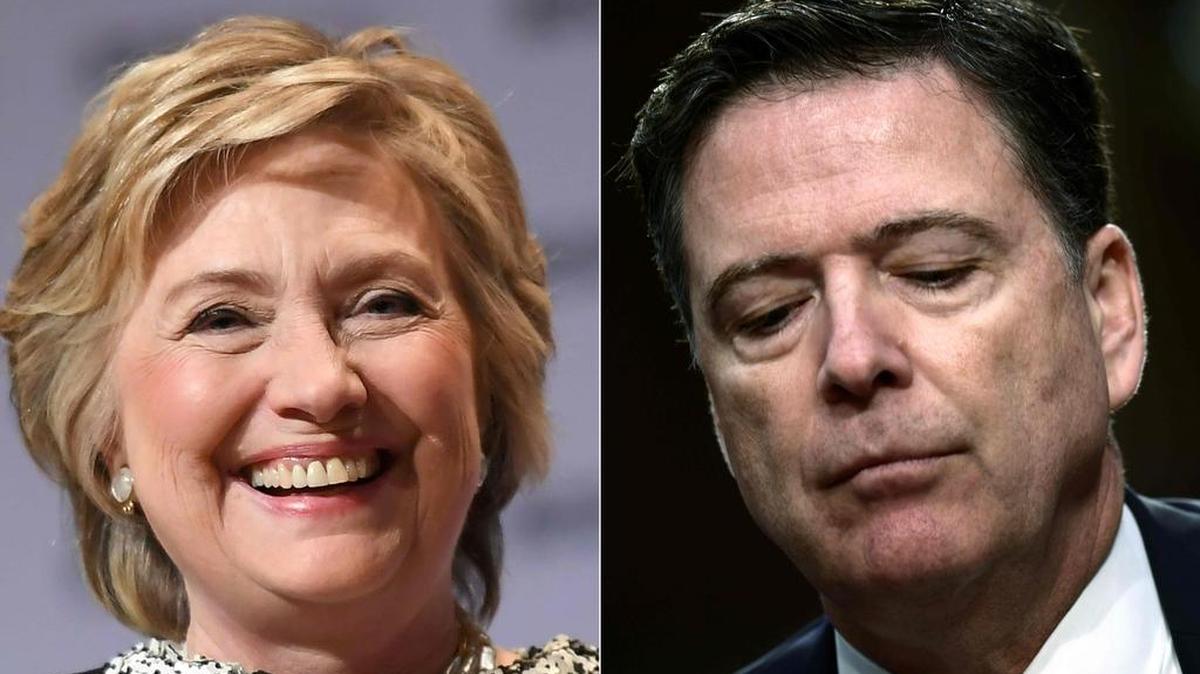 Esta combinación de imágenes de archivo muestra a la ex Secretaria de Estado Hillary Clinton el 1 de junio de 2017 en Nueva York; y el ex director del FBI James Comey en Capitol Hill el 8 de junio de 2017 en Washington, DC.