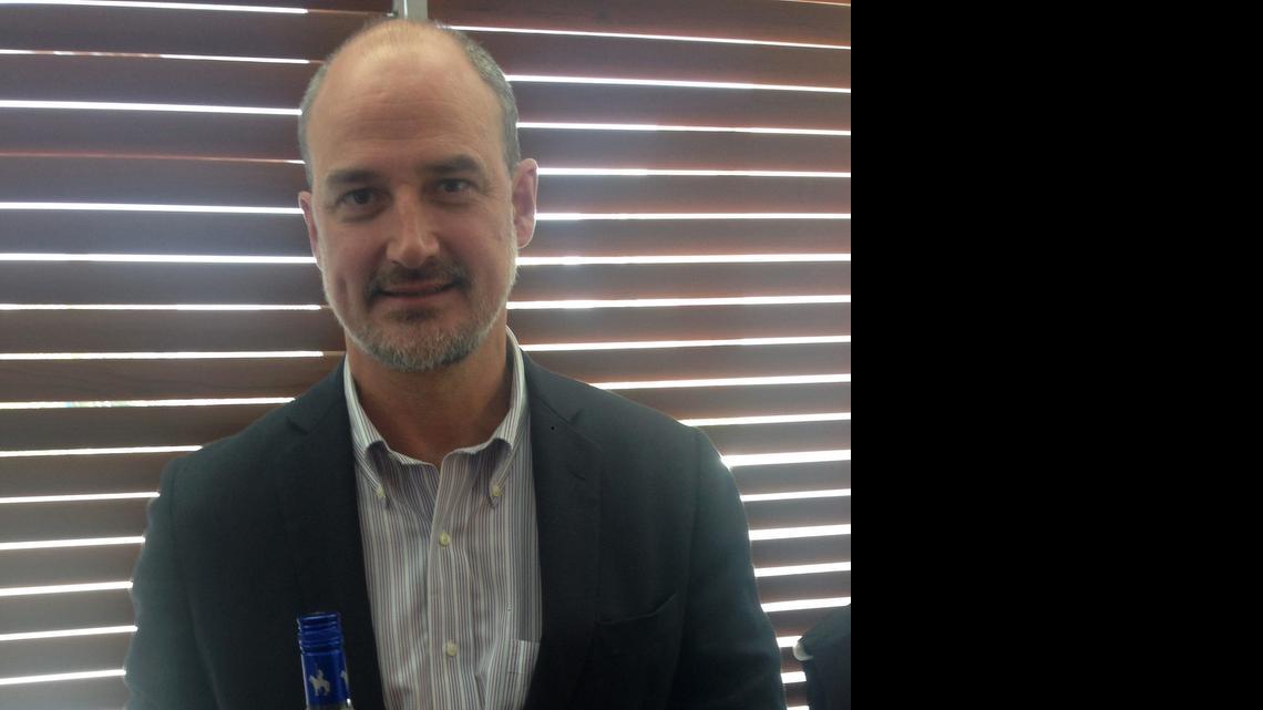 

El vicepresidente de Desarrollo de Negocios de la Destilería Serrallés, Roberto Serrallés, dijo que la compañía está “súper entusiasmada y orgullosa” de cumplir siglo y medio como una empresa familiar.
