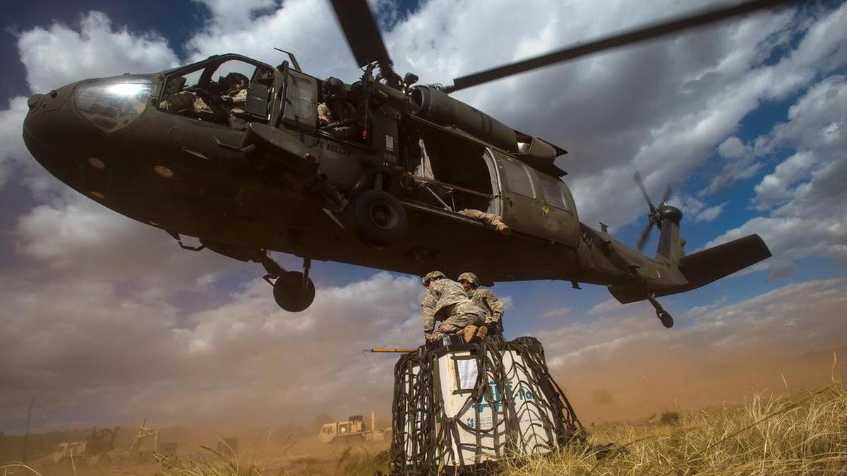 El portavoz del Pentágono, Jeff Davis, dijo por su parte que 217 efectivos se sumarían al contingente actual, sumando un total de 4,087 militares.