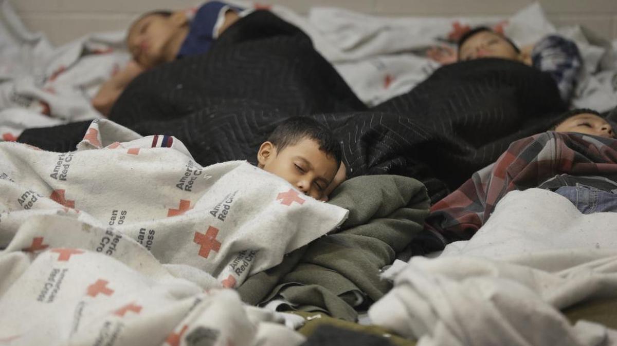 Niños refugiados en Brownsville, Texas, en jujnio del 2014. Una ola mayor que la de ese año pudiera repetirse.