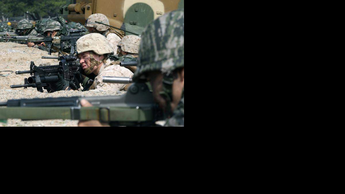 <cutline_leadin>Estados Unidos</cutline_leadin>, que tiene a cerca de 30,000 soldados estacionados en Corea del Sur, realiza cada año maniobras militares conjuntas con su aliado asiático.