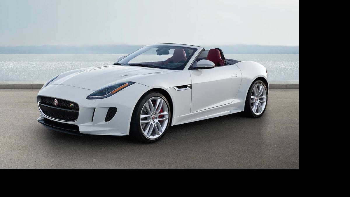 
El Jaguar F-Type R AWD Convertible para el 2016 llega siguiendo los pasos de una larga tradición de diseño y rendimiento.
