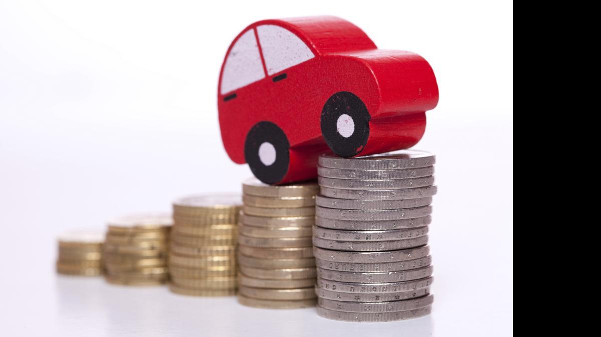 
Usted podrá poner más dinero en su bolsillo (y en su tanque de gasolina), siguiendo algunos pasos simples para reducir la prima del seguro del automóvil, sin sacrificar la cobertura.
