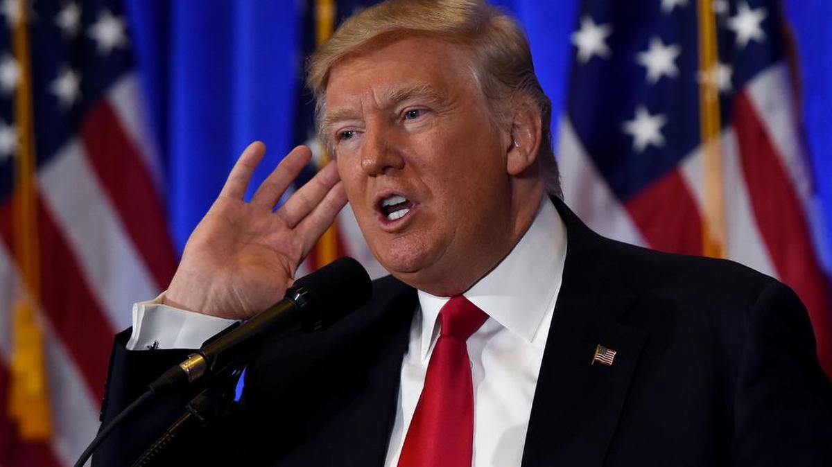“Gracias General Motors y Walmart por empezar a devolver grandes empleos a EEUU”, señaló el presidente electo Donald Trump en su cuenta de Twiter.