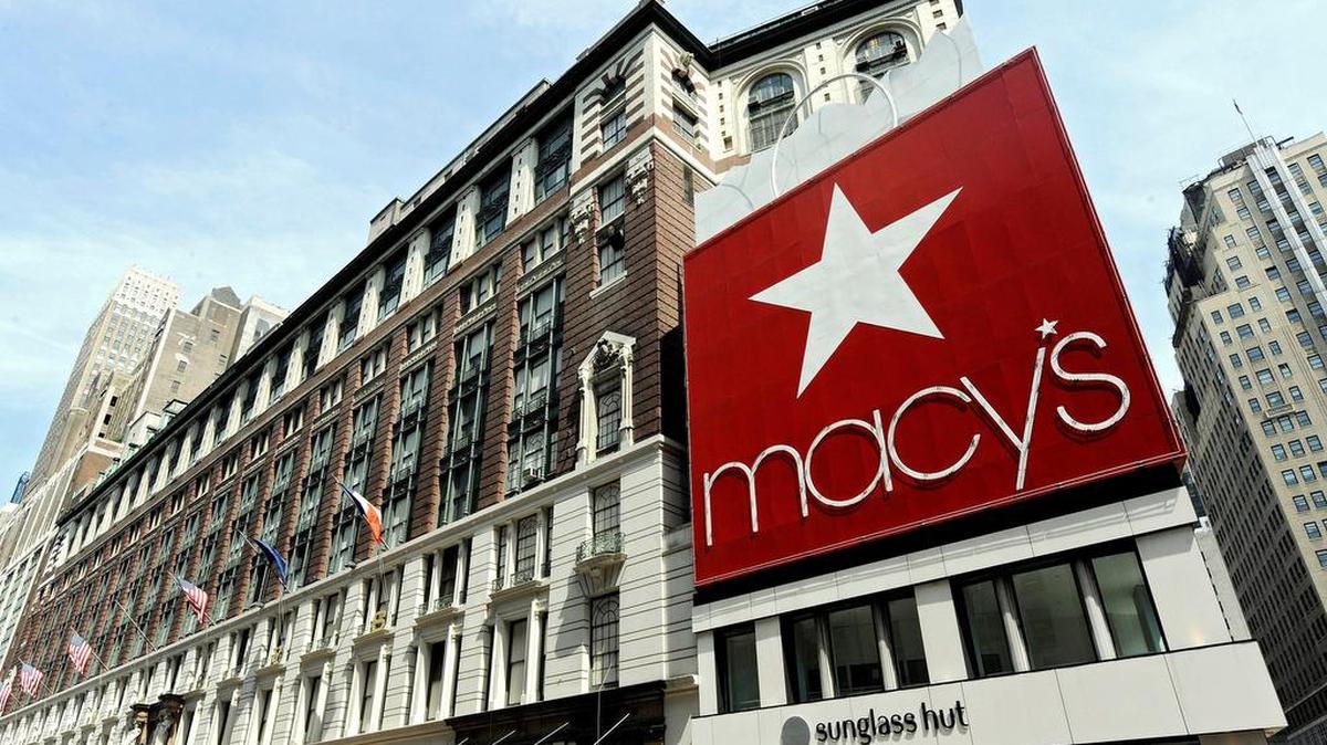 La tienda por departamentos Macy´s anunció el jueves, que despedirá a un estimado de 4,800 empleados.