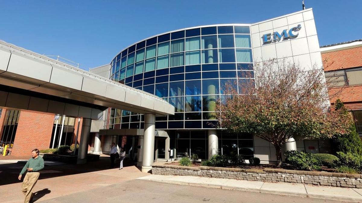 Sede la empresa EMC en Hopkinton, Massachusetts. Con la compra de esta empresa, Dell se tornará más fuerte en almacenamiento y administración de datos.