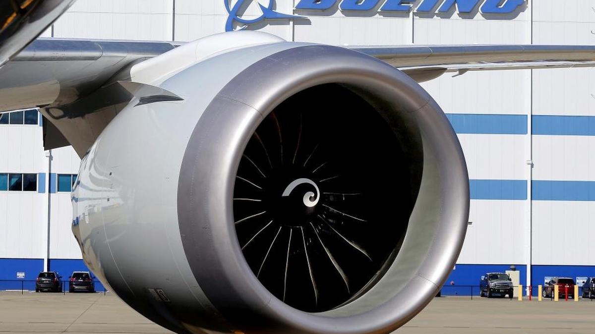 El fabricante aeroespacial Boeing cerró 2016 con un beneficio neto de $4,895 millones, un 5.4 % menos que el año anterior, pero en el último trimestre sus ganancias se dispararon un 58.9 % y sus acciones subían en bolsa.