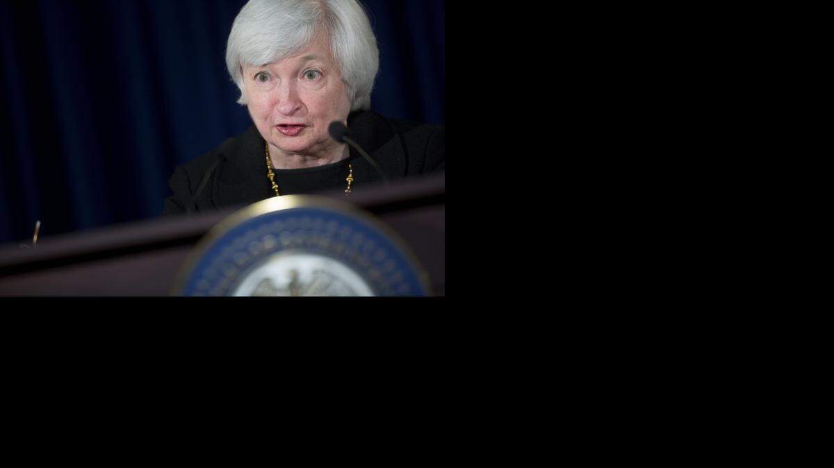 
En la rueda de prensa tras la reunión del Comité de Mercado Abierto del banco central, Yellen precisó que este periodo estará muy condicionado a las circunstancias y “ligado a la evaluación de la economía”.
