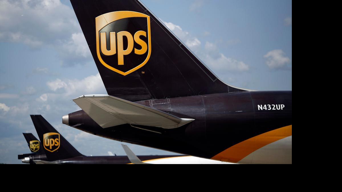 
United Parcel Services (UPS), la mayor empresa de mensajería del mundo, ganó en el primer semestre del año $2,256 millones, un 65.3 % más que un año antes, superando todas las expectativas de los analistas.
