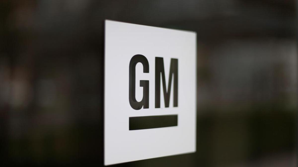 Los beneficios netos de General Motors (GM) se situaron en el 2016 en $9,427 millones y cayeron un 2.7% en 2016, dijo el martes el fabricante de automóviles.