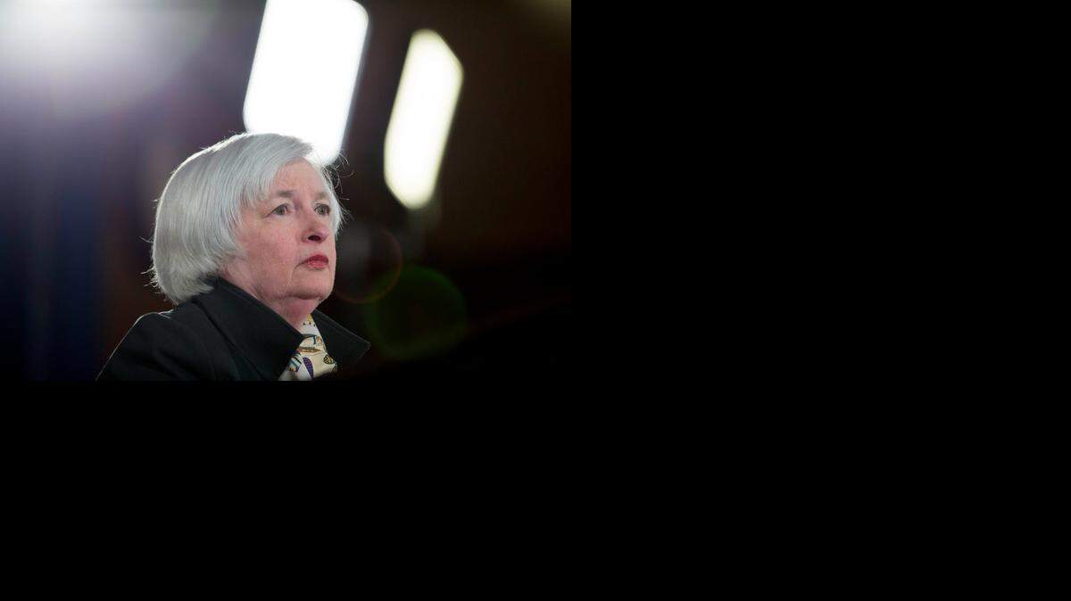 <cutline_leadin>La presidenta</cutline_leadin> de la Fed, Janet Yellen, mencionó el fortalecimiento del dólar como uno de los factores que está presionando para mantener en EEUU la inflación baja.