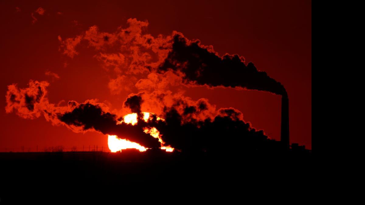 
El carbón mineral sigue siendo la columna vertebral de la produicción eléctrica a nivel mundial, con países como China con una dependencia muy alta.
