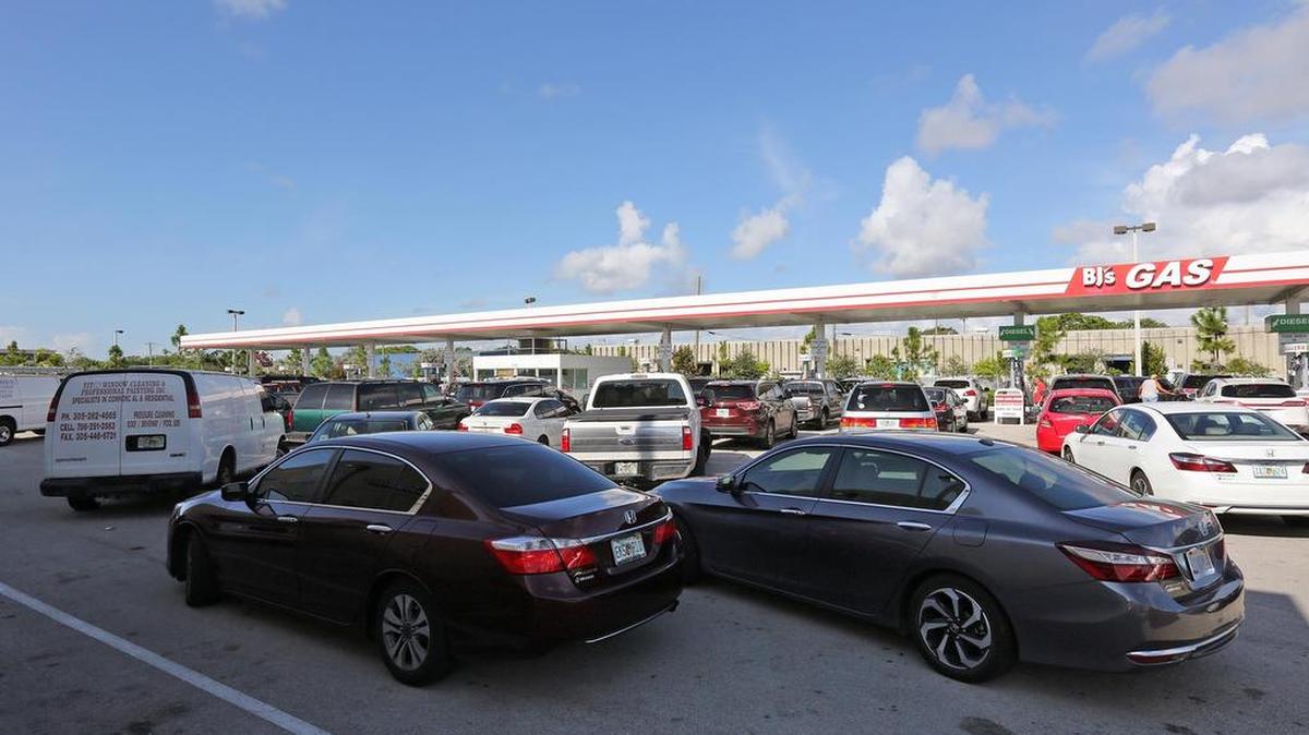 Las ventas de automóviles en Estados Unidos caerán este año un 3.6 %, y un 0.6 % en 2018, según un estudio dado a conocer el martess por la agencia de calificación financiera Moody's.