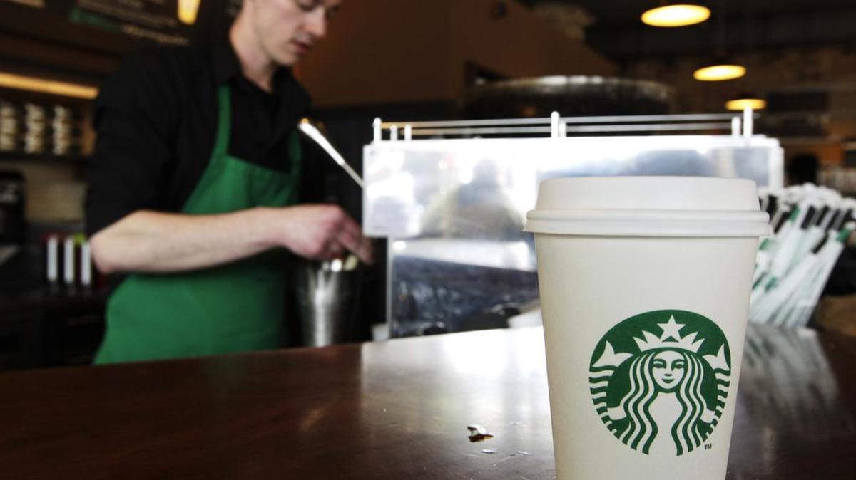Cuatro de cada diez personas entre 18 y 35 años gastaron el año pasado más en comprar café que en invertir en su retiro.