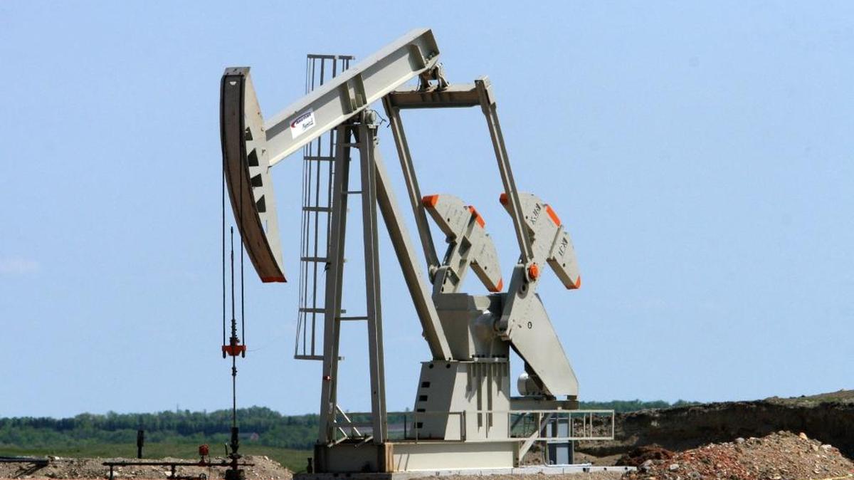 Una plataforma petrolera en Tioga, Dakota del Norte. Los grandes bancos de Wall Street han dado préstamos a compañías energéticas para financiar la producción petrolera en Texas, Dakota del Norte y otros sitios.