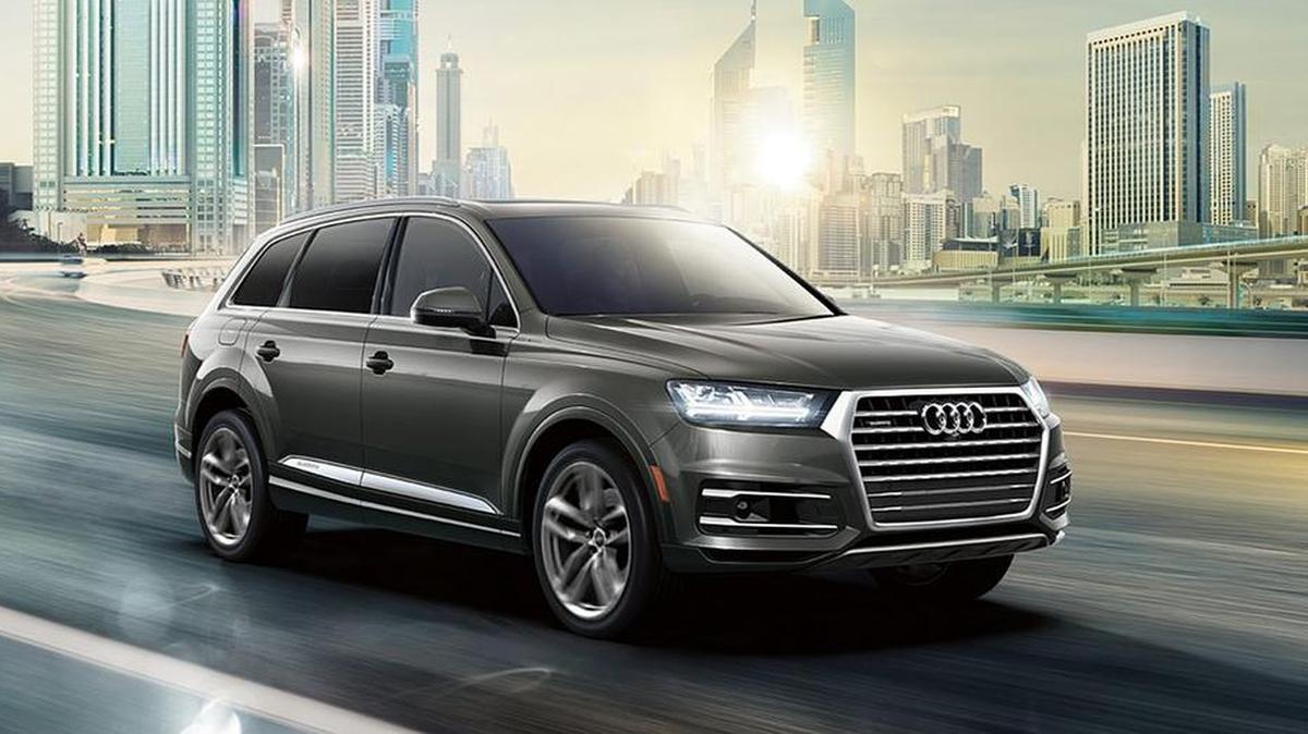 El Audi Q7 compite bien en el concurrido y exigente grupo de los SUV de lujo para los gustos exigentes y excitantes.