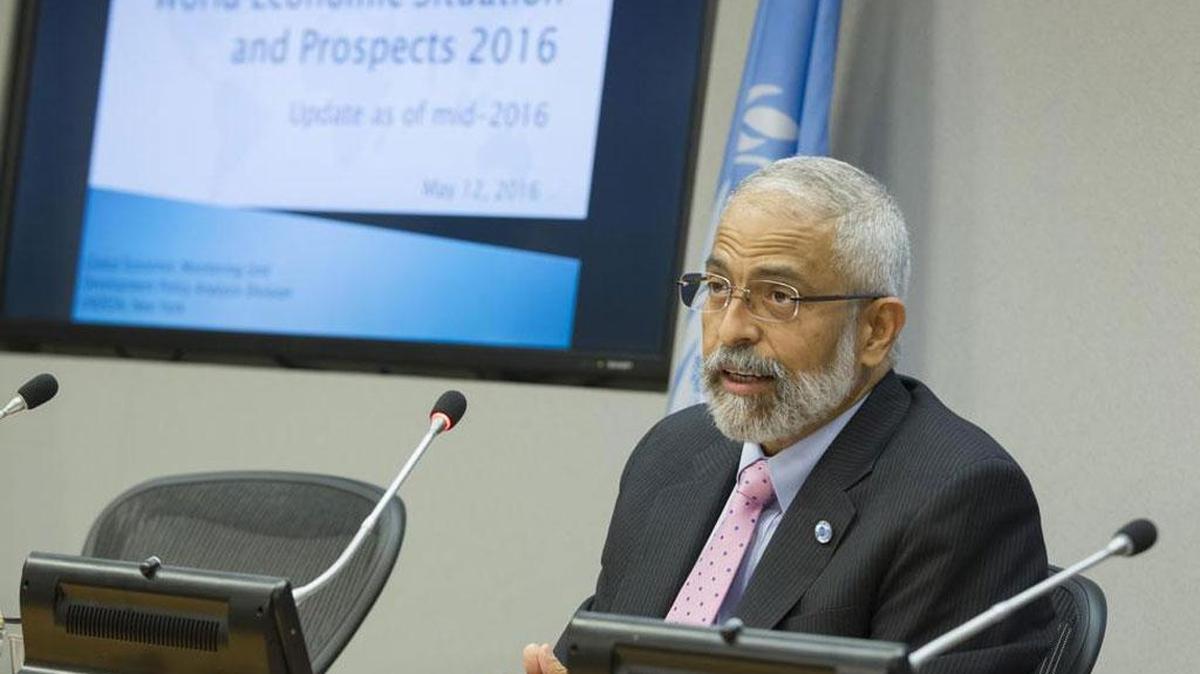 Lenni Montiel, el ecretario general adjunto para Asuntos Económicos, presenta el jueves la revisión de medio año del informe sobre la situación económica mundial.