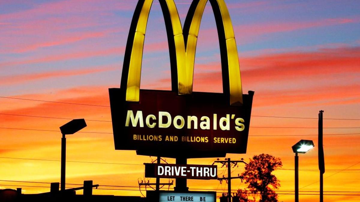 Un restaurante de McDonald's en Ebensburg, Pennsylvania. La Comisión Europea dijo el martes que analizará una queja de consumidores italianos contra la empresa.
