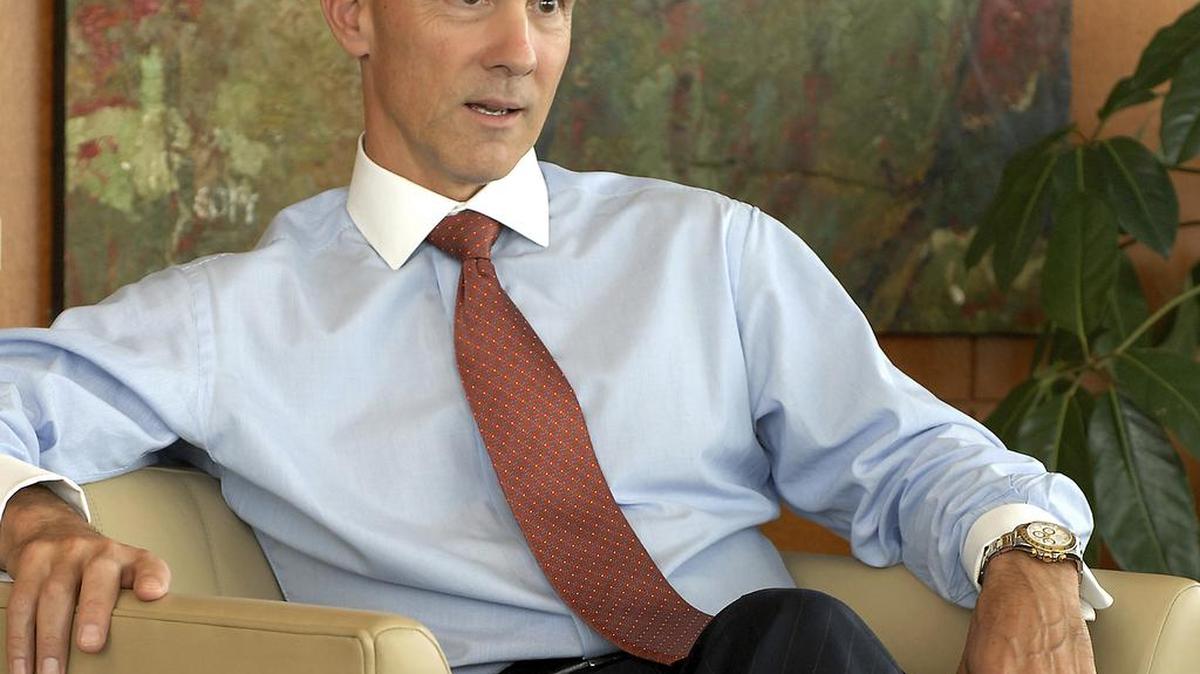 Equifax anunció el martes la salida de Richard Smith como máximo directivo de la compañía. Foto de archivo.