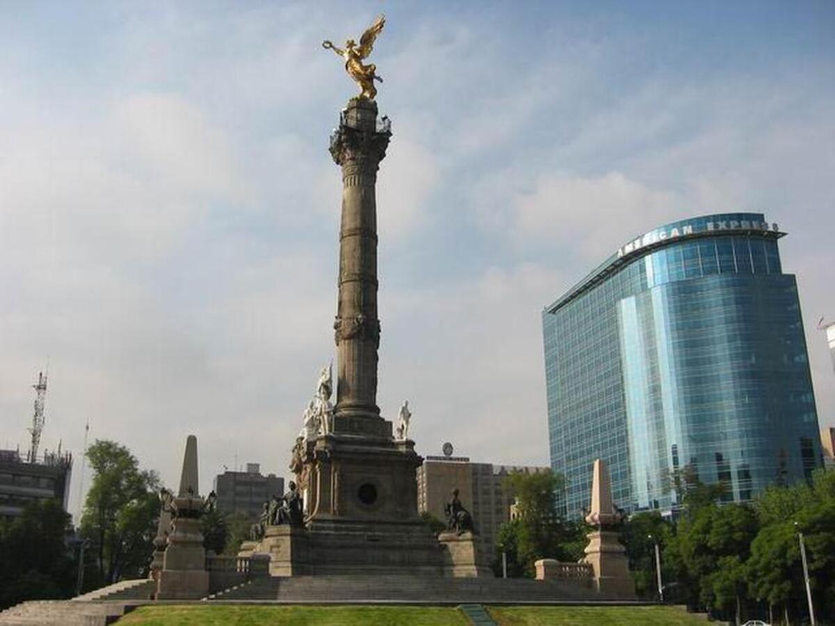 Glorieta del Angel de la Independencia, uno de los sitios más visitados por los turistas en Ciudad de México.